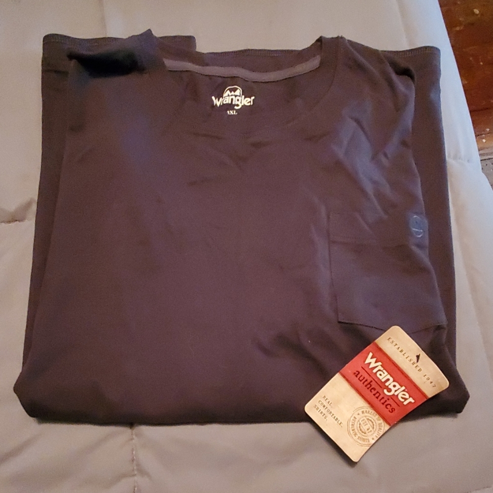 Long sleeve men's tshirt
